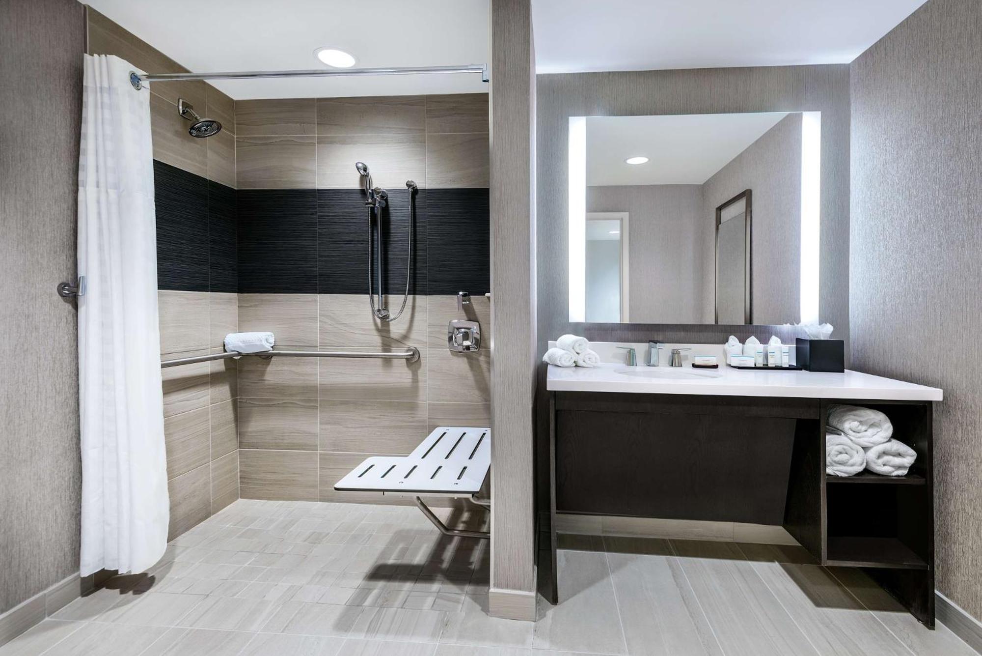 Embassy Suites By Hilton Houston West - Katy Addicks Екстериор снимка